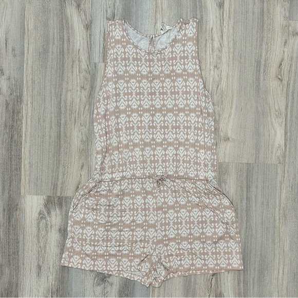 Loft Outlet Lounge Pink White Geo Print Blouson Casual Sleeveless Romper Size L - Picture 1 of 6